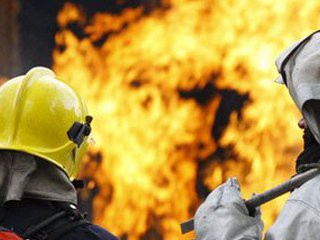 В Саратовской области горели производственный цех, жилые дома и надворные постройки В Саратовской области горели производственный цех, жилые дома и надворные постройки