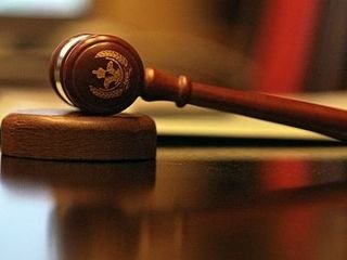 Трое подростков осуждены за кражу