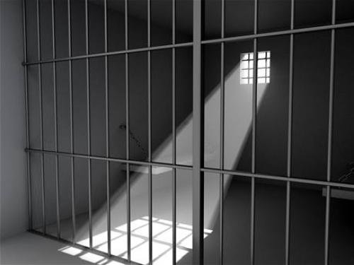 Саратовец приговорен к восьми годам тюрьмы за убийство сожительницы