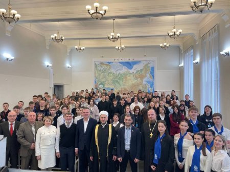 Общественники и представители органов власти обсудили со студентами колледжа вопросы профилактики экстремизма