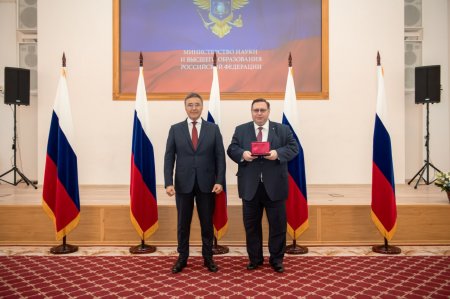Глава Минобрнауки России вручил СГТУ орден Гагарина