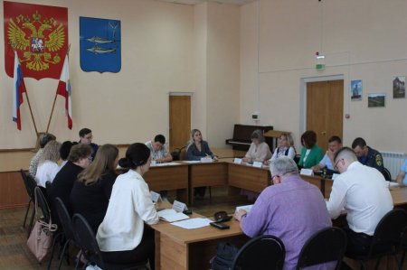 Работа комиссии по делам несовершеннолетних Хвалынского района признана удовлетворительной
