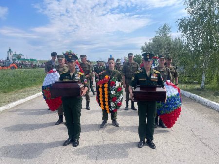 В Саратове перезахоронили останки бойцов, погибших в годы Великой Отечественной войны