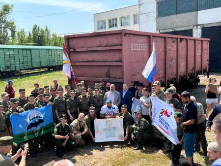 В Саратове ветеран СВО сдвинул вагон поезда и установил мировой рекорд В Саратове ветеран СВО сдвинул вагон поезда и установил мировой рекорд