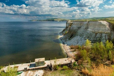 Новая экотропа "Белая полоса" приглашает к утесу Степана Разина