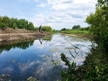 В Саратовской области продолжаются работы по расчистке русел рек