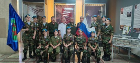 Участник СВО поделился опытом воинской службы с ребятами из военно-патриотического клуба «Отвага»