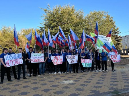 Молодежь Саратова попросила Бастрыкина защитить детей