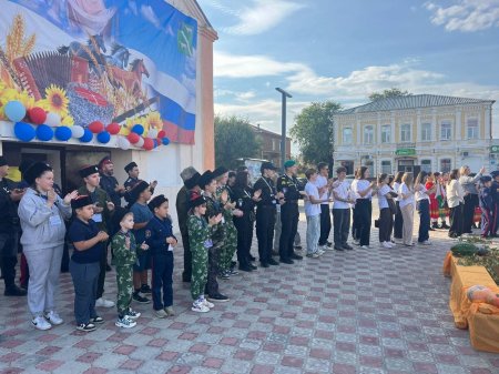 Сегодня открылся региональный форум «Казачья молодежь» Сегодня открылся региональный форум «Казачья молодежь»