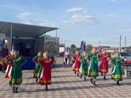 В Александрово-Гае подвели итоги первого регионального форума «Казачья молодежь»