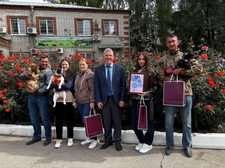 В управлении ветеринарии наградили победителей фотоконкурса «Хвостатые дачники»