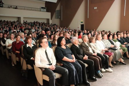 Лучшие учителя получили награды
