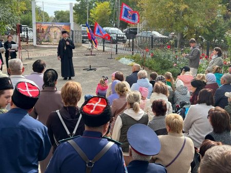 В Новоузенске впервые прошёл межрайонный казачий фестиваль   «Покровские шермиции на Большом Узене»