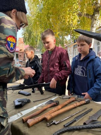 В Новоузенске впервые прошёл межрайонный казачий фестиваль   «Покровские шермиции на Большом Узене»