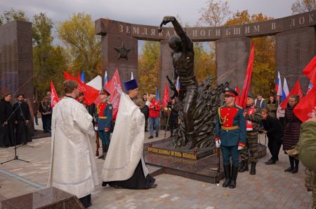 В Саратове увековечили имена погибших участников СВО В Саратове увековечили имена погибших участников СВО