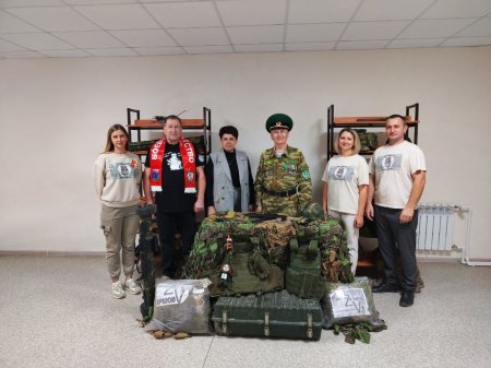 Общественники передали участникам СВО автомобили, мотоциклы и яблоки