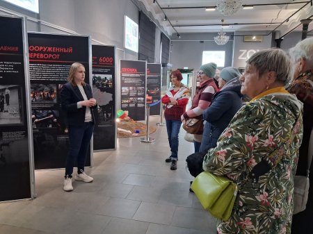 Специалисты центров соцобслуживания населения организовали экскурсионные маршруты для старшего поколения в музеи СВО