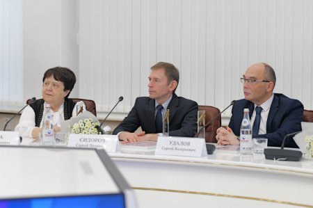 Губернатор преподавателям саратовских вузов: «Вы задаете высокие стандарты в образовании и науке»
