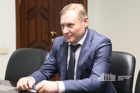 Алексей Антонов и Владимир Попов обсудили создание кадетских классов в новой школе Саратова, названной в честь Героев СВО