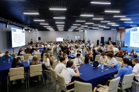 В Саратове чествовали юных чемпионов