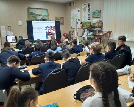 В Саратове школьники отметили День Волжского казачьего войска В Саратове школьники отметили День Волжского казачьего войска