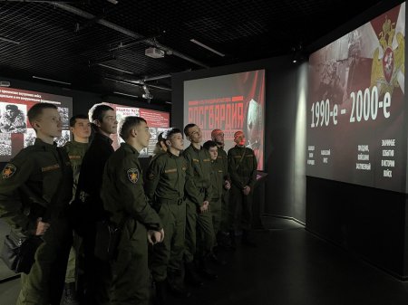 В саратовском историческом парке открылась мультимедийная выставка о Росгвардии В саратовском историческом парке открылась мультимедийная выставка о Росгвардии