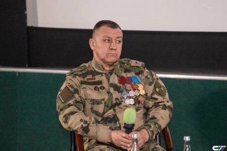 Саратовская молодежь встретилась с ветераном спецподразделения Росгвардии Саратовская молодежь встретилась с ветераном спецподразделения Росгвардии