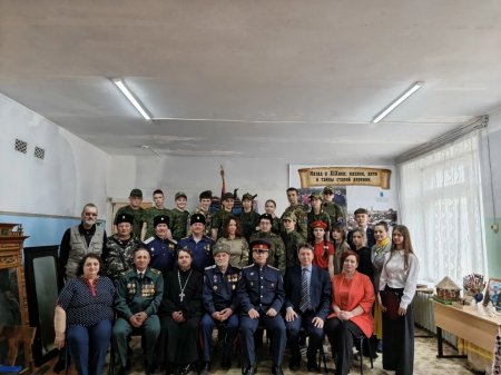 В Петровске открылась выставка артефактов петровского казачества