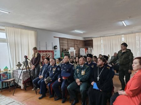 В Петровске открылась выставка артефактов петровского казачества