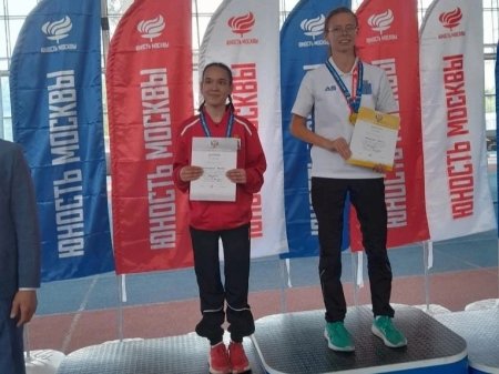 Спортсменка школы «РиФ» Мария Колобова завоевала две золотые медали в соревнованиях по легкой атлетике