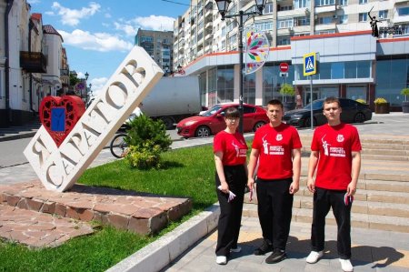 Патриотическая акция «Символ нашего государства» организована добровольцами