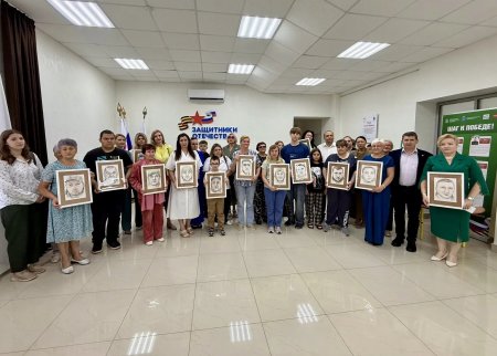 Портреты участников СВО представили на выставке Портреты участников СВО представили на выставке