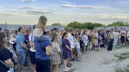 Жители Авиатора просят Бастрыкина и Гуцана защитить их от одиозного застройщика