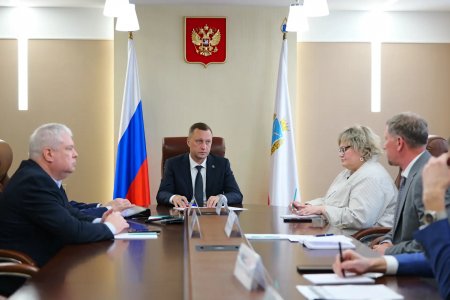 Губернатор Саратовской области провел совещание по ситуации с топливом в регионе