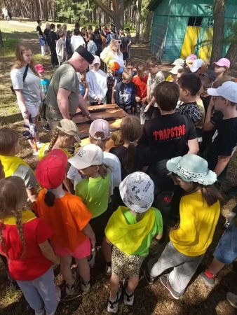 Казаки Балашовского СКО провели патриотическое мероприятие в лагере «Колос» в рамках проекта «Растим патриотов» Казаки Балашовского СКО провели патриотическое мероприятие в лагере «Колос» в рамках проекта «Растим патриотов»