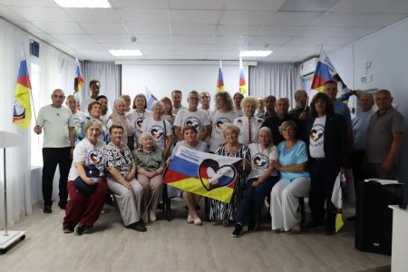 Участников международного автопробега «Мир с Россией» познакомили с культурным многообразием Саратовской области