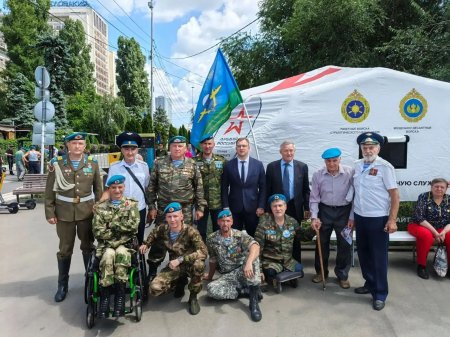 В Саратове отметили День Воздушно-десантных войск России