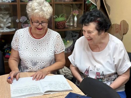 «Серебряные» волонтеры Саратова готовятся к новому театральному сезону
