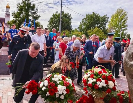 В Саратове увековечили имена участников специальной военной операции