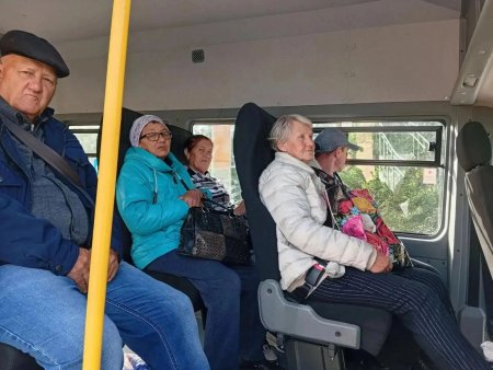 Мобильные бригады доставили 12,3 тысячи сельских жителей на диспансеризацию