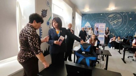 В Красном Куте открылась космическая библиотека нового поколения В Красном Куте открылась космическая библиотека нового поколения