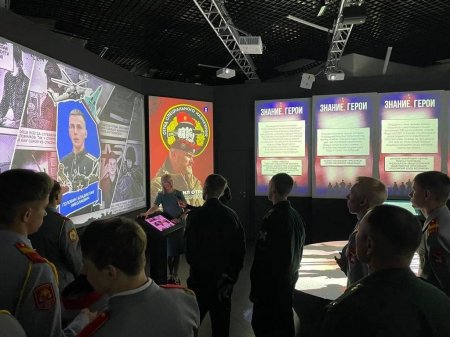В Историческом парке Саратова открылась выставка «Знание.Герои»
