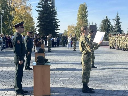 50 студентов Саратовского техникума отраслевых технологий вступили в отряд Росгвардии «Тайфун»