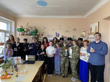 «Не боги горшки обжигают»: в Петровске открылась гончарная мастерская «Казачий круг» 