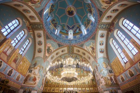 Свято-Троицкий собор Балаково освятили после масштабной реставрации: храм Шехтеля восстанавливали почти два десятилетия