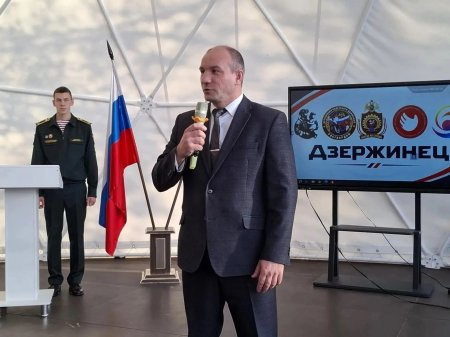 Школьники осваивают основы военной подготовки на программе «Дзержинец»